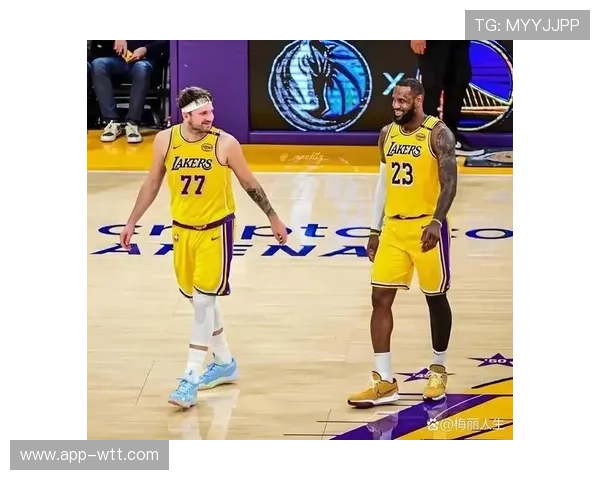 詹姆斯缺阵湖人主场战森林狼表现分析与胜率探讨